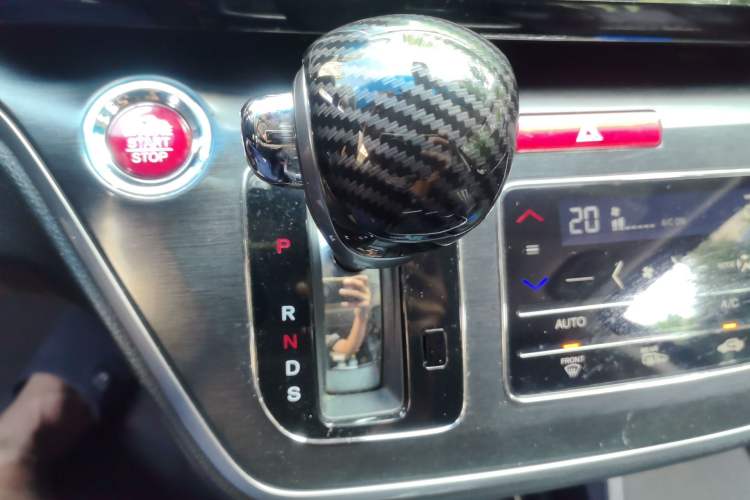 Used Honda Elysion 2016 2.4L Supreme Edition Gear Lever