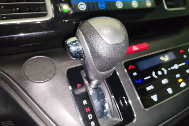 Used Honda Elysion 2016 2.4L Classic Edition Gear Lever