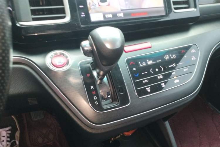 Used Honda Elysion 2016 2.4L Style Edition Gear Lever