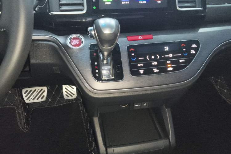 Used Honda Elysion 2016 2.4L Luxury Edition Gear Lever