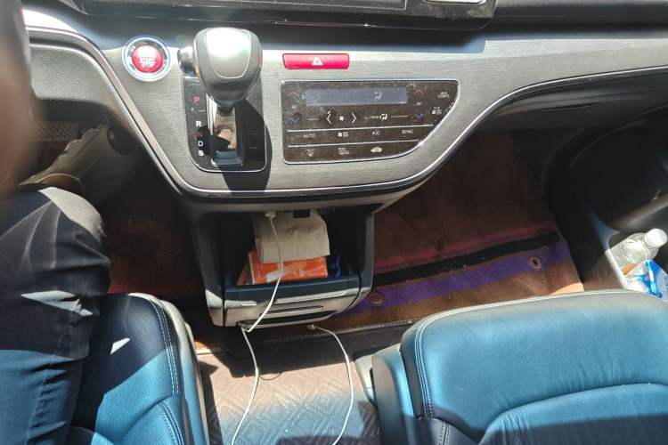 Used Honda Elysion 2016 2.4L Luxury Edition Gear Lever