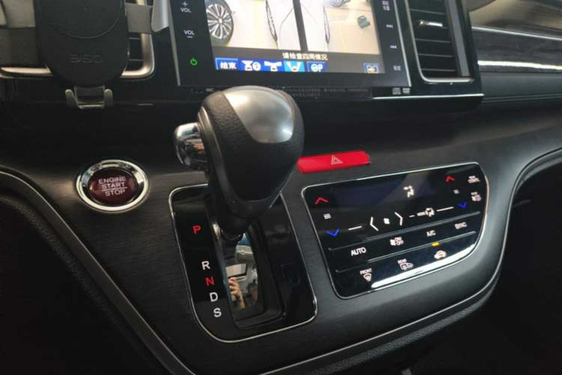 Used Honda Elysion 2016 2.4L Supreme Edition Gear Lever