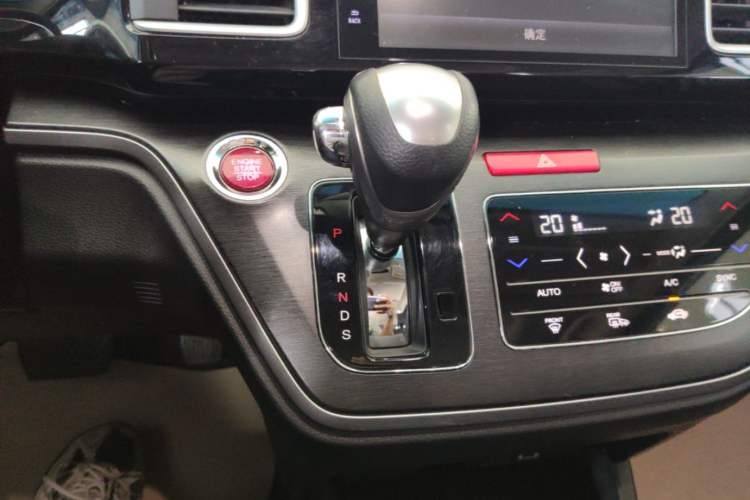Used Honda Elysion 2016 2.4L Luxury Edition Gear Lever