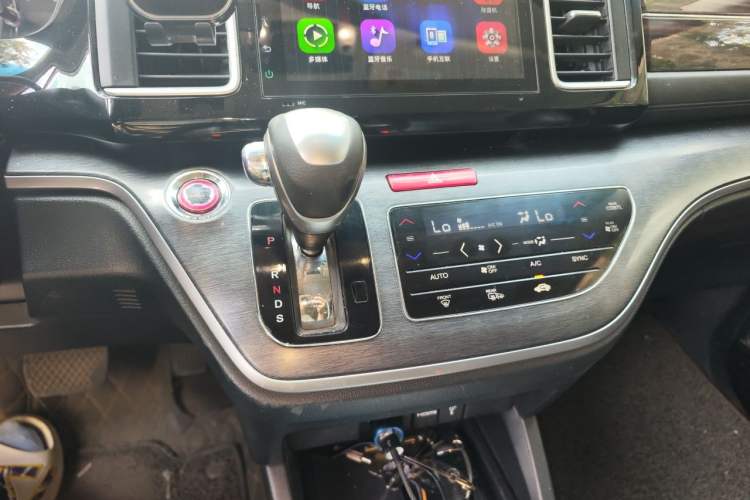 Used Honda Elysion 2016 2.4L Luxury Edition Gear Lever