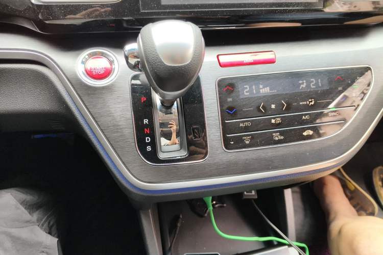 Used Honda Elysion 2016 2.4L Luxury Edition Gear Lever