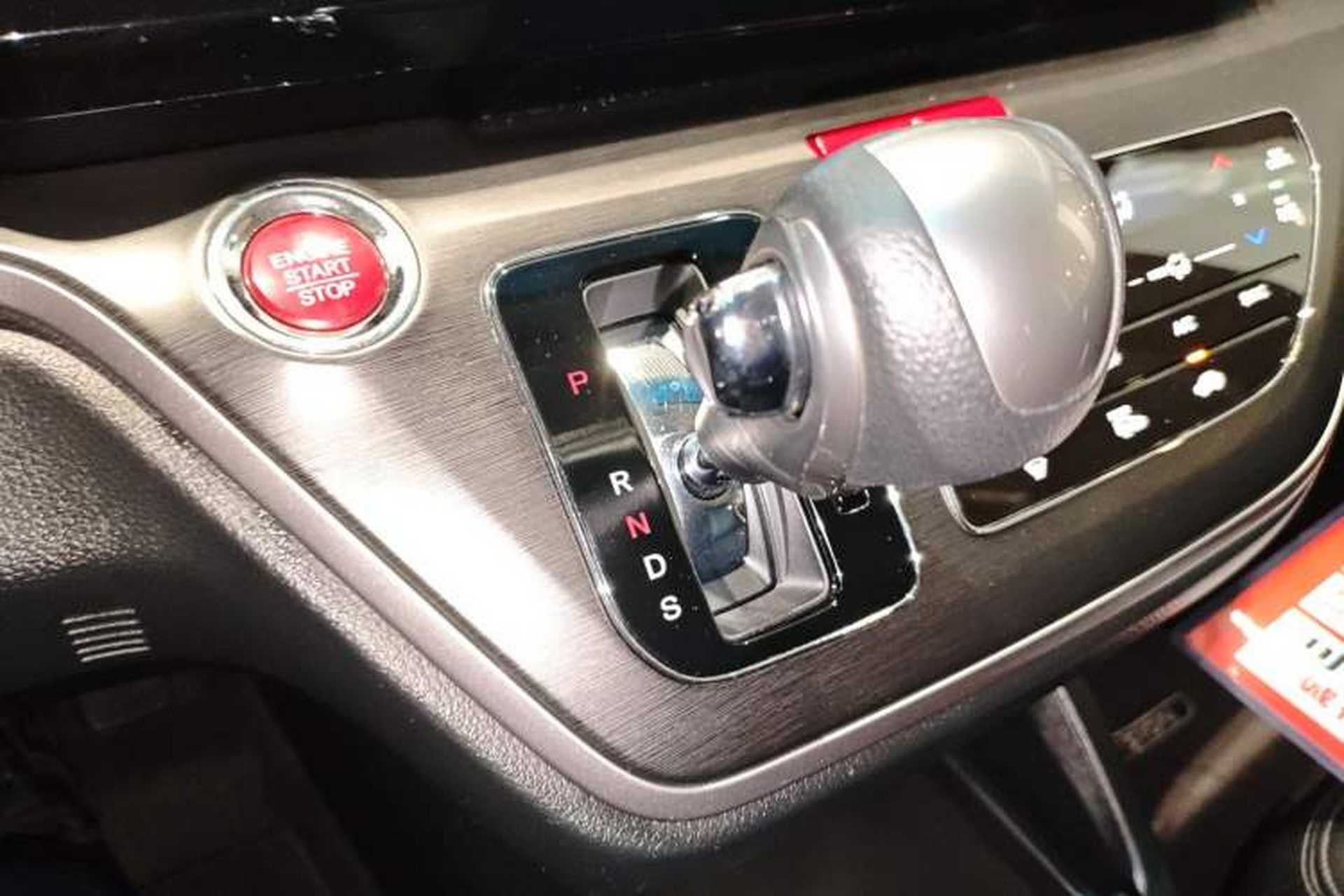 Used Honda Elysion 2016 2.4L Luxury Edition Gear Lever