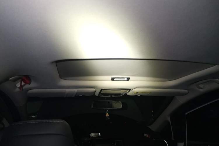 Used Honda Elysion 2016 2.4L Supreme Edition Headliner