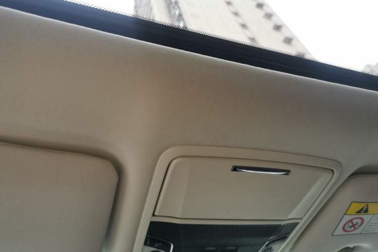 Used Honda Elysion 2016 2.4L Supreme Edition Headliner