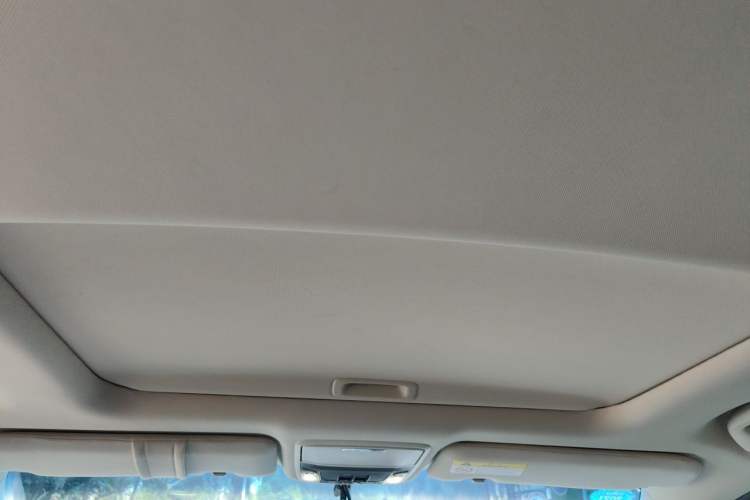 Used Honda Elysion 2016 2.4L Luxury Edition Headliner