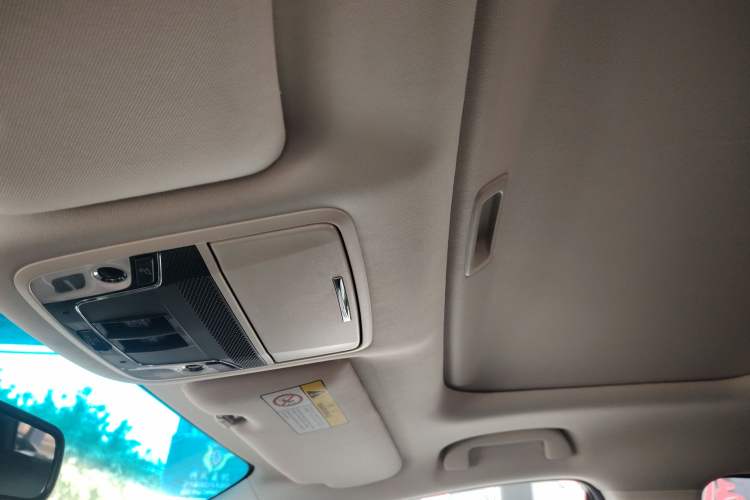 Used Honda Elysion 2016 2.4L Luxury Edition Headliner