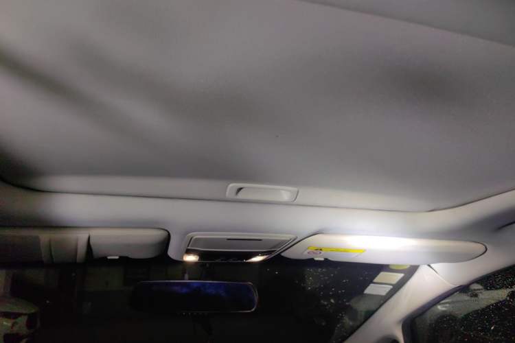 Used Honda Elysion 2016 2.4L Luxury Edition Headliner