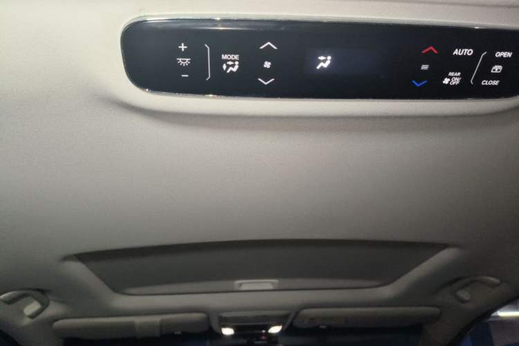 Used Honda Elysion 2016 2.4L Luxury Edition Headliner