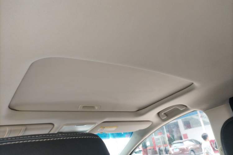 Used Honda Elysion 2016 2.4L Luxury Edition Headliner