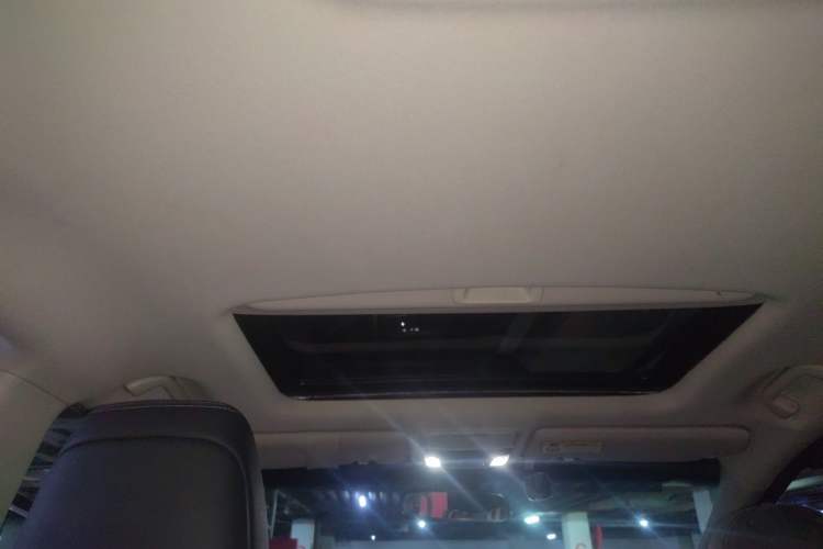 Used Honda Elysion 2016 2.4L Supreme Edition Headliner
