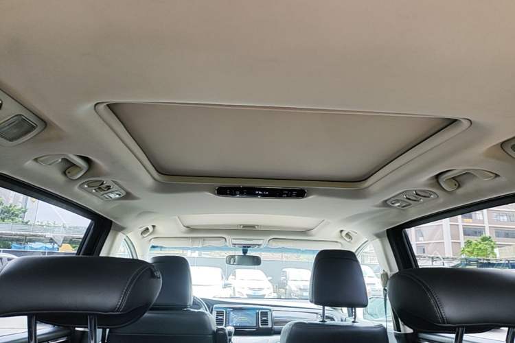 Used Honda Elysion 2016 2.4L Style Edition Headliner