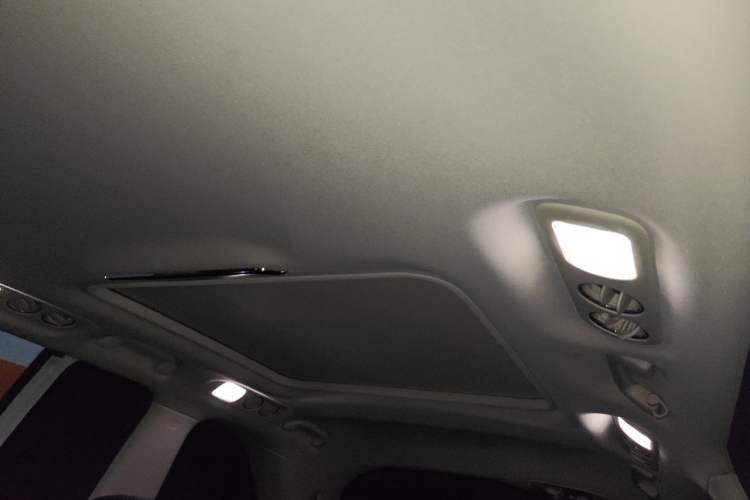 Used Honda Elysion 2016 2.4L Luxury Edition Headliner