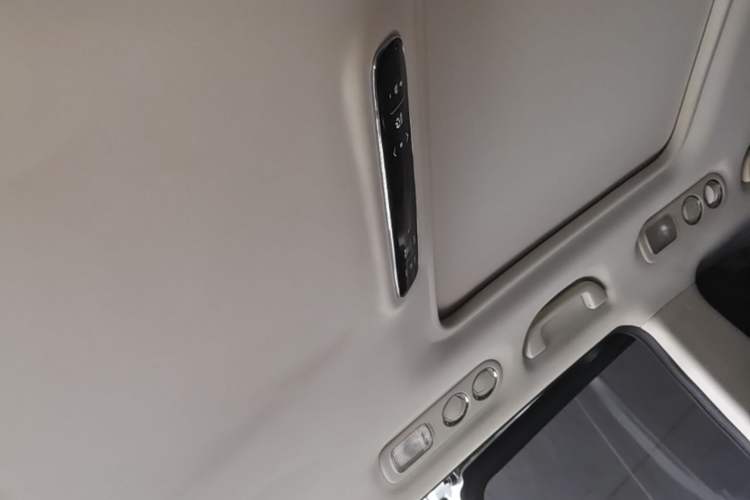 Used Honda Elysion 2016 2.4L Luxury Edition Headliner