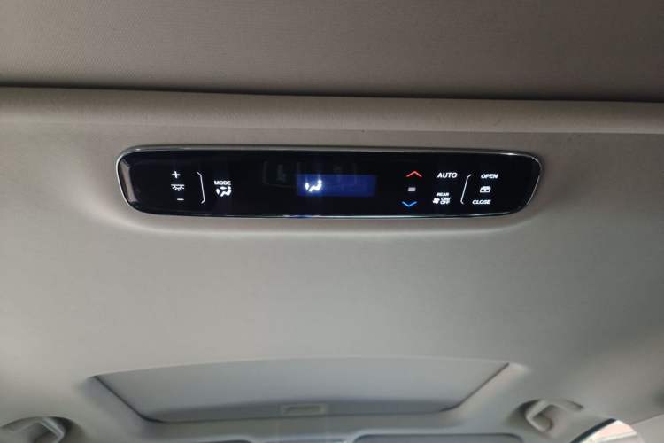 Used Honda Elysion 2016 2.4L Luxury Edition Headliner