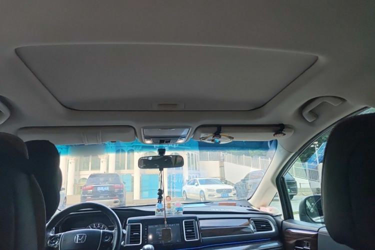 Used Honda Elysion 2016 2.4L Style Edition Headliner