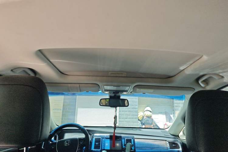 Used Honda Elysion 2016 2.4L Supreme Edition Headliner