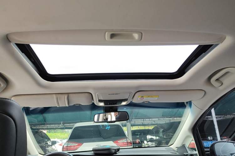 Used Honda Elysion 2016 2.4L Supreme Edition Headliner