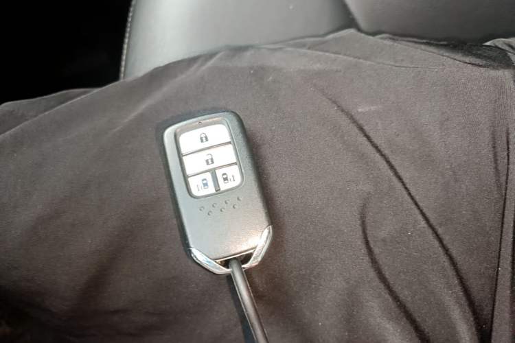 Used Honda Elysion 2016 2.4L Style Edition Interior 1
