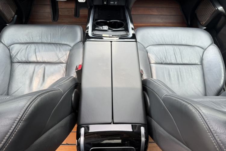 Used Honda Elysion 2016 2.4L Luxury Edition Interior 12