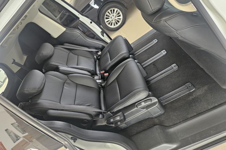 Used Honda Elysion 2016 2.4L Comfort Edition Interior 2