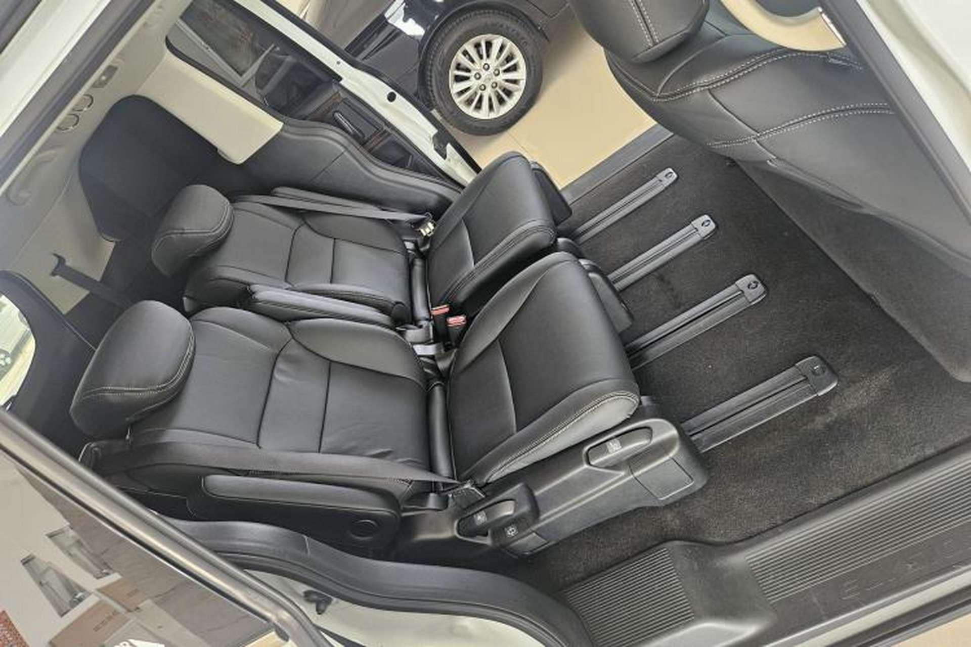 Used Honda Elysion 2016 2.4L Comfort Edition Interior 2