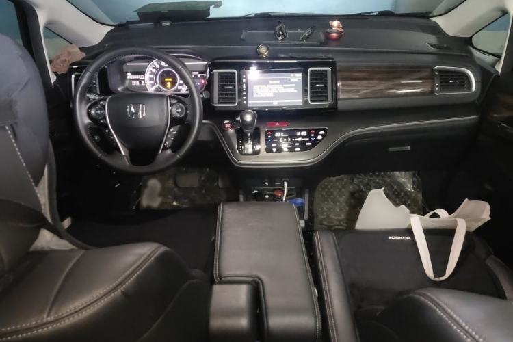 Used Honda Elysion 2016 2.4L Luxury Edition Interior 2