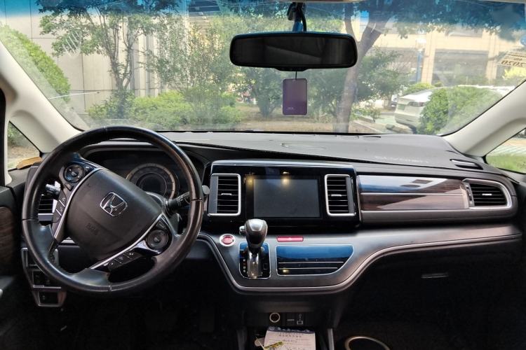 Used Honda Elysion 2016 2.4L Luxury Edition Interior 2