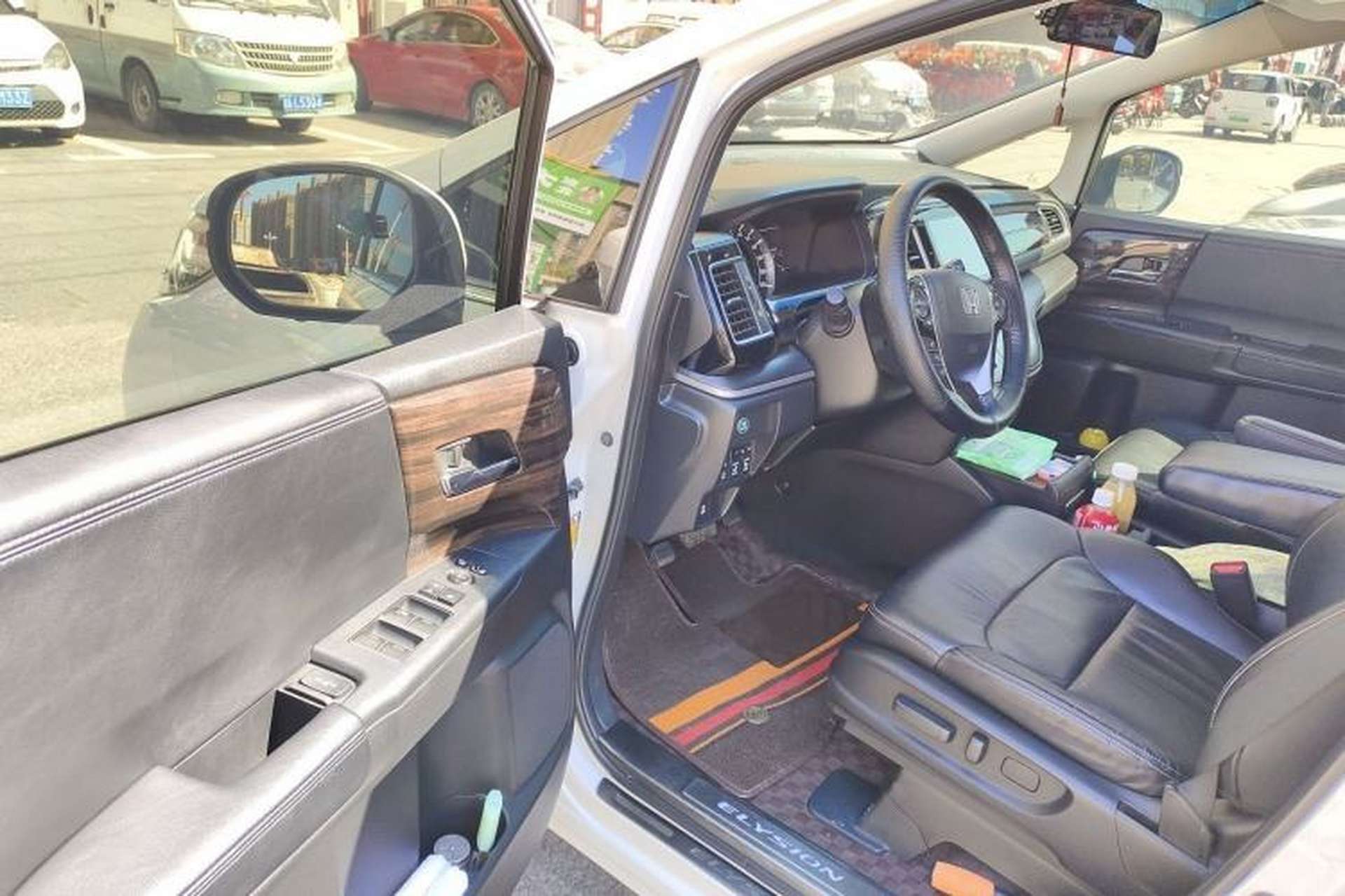 Used Honda Elysion 2016 2.4L Style Edition Interior 3