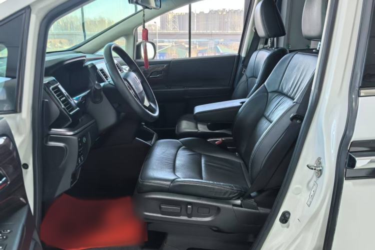 Used Honda Elysion 2016 2.4L Luxury Edition Interior 4