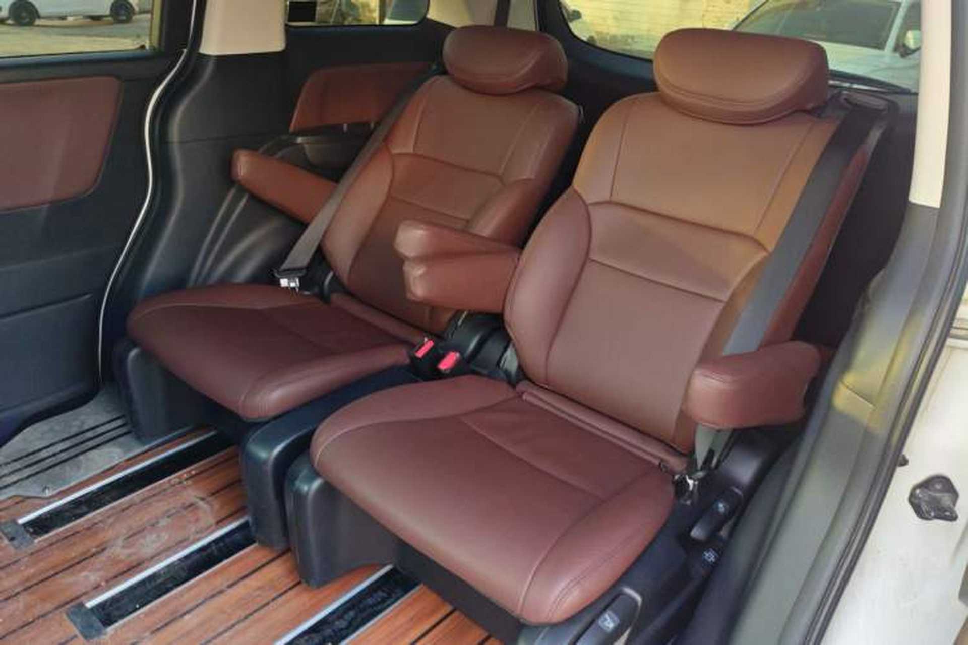 Used Honda Elysion 2016 2.4L Comfort Edition Interior 4