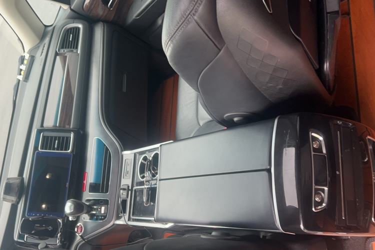 Used Honda Elysion 2016 2.4L Supreme Edition Interior 7
