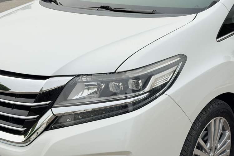 Used Honda Elysion 2016 2.4L Style Edition Left Front Headlight