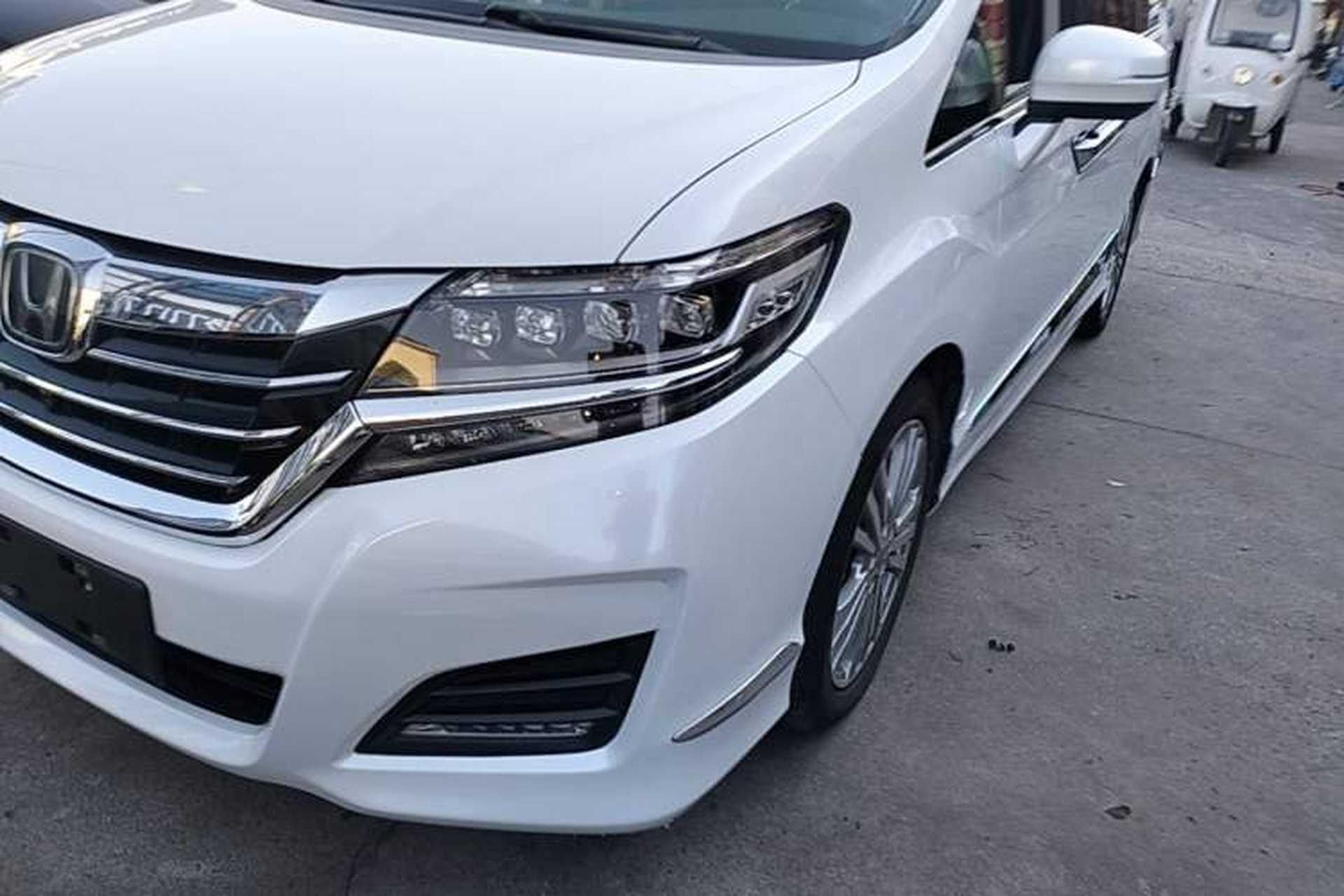 Used Honda Elysion 2016 2.4L Supreme Edition Left Front Headlight
