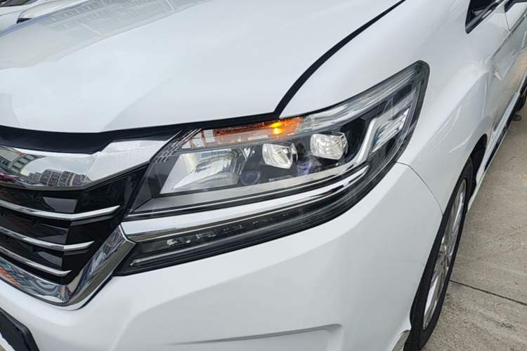 Used Honda Elysion 2016 2.4L Style Edition Left Front Headlight