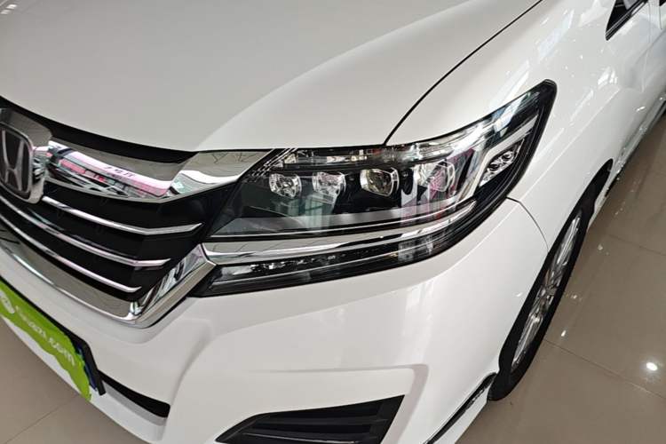 Used Honda Elysion 2016 2.4L Supreme Edition Left Front Headlight