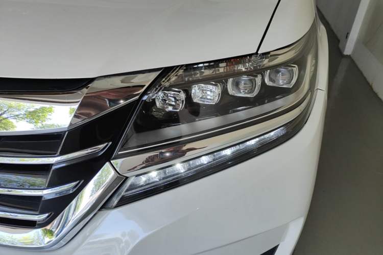 Used Honda Elysion 2016 2.4L Luxury Edition Left Front Headlight