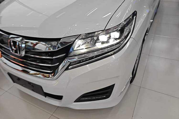 Used Honda Elysion 2016 2.4L Style Edition Left Front Headlight
