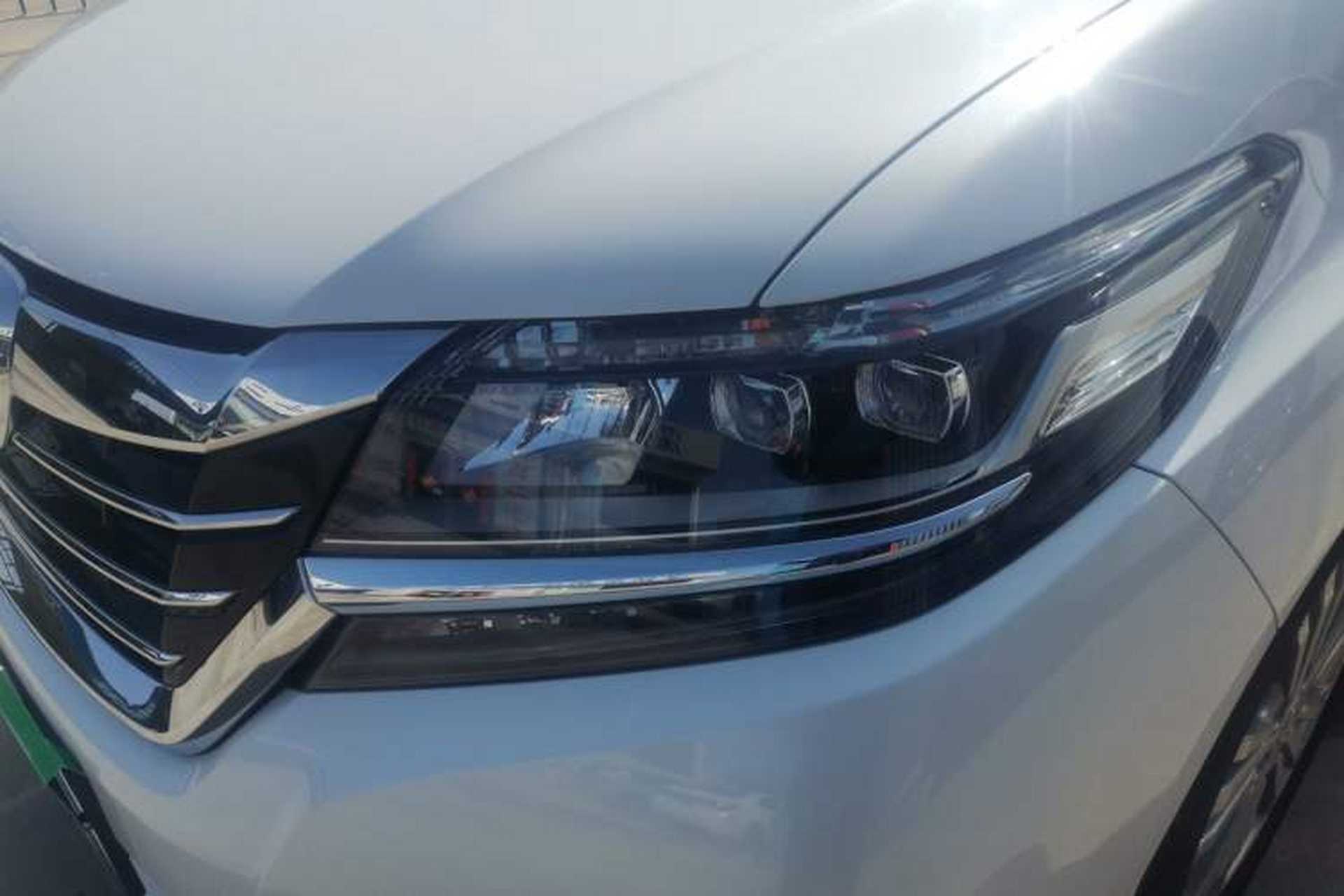Used Honda Elysion 2016 2.4L Classic Edition Left Front Headlight