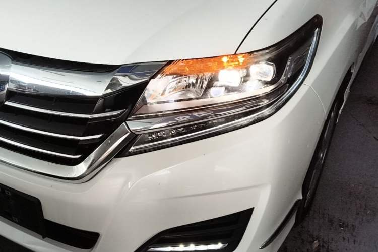 Used Honda Elysion 2016 2.4L Style Edition Left Front Headlight