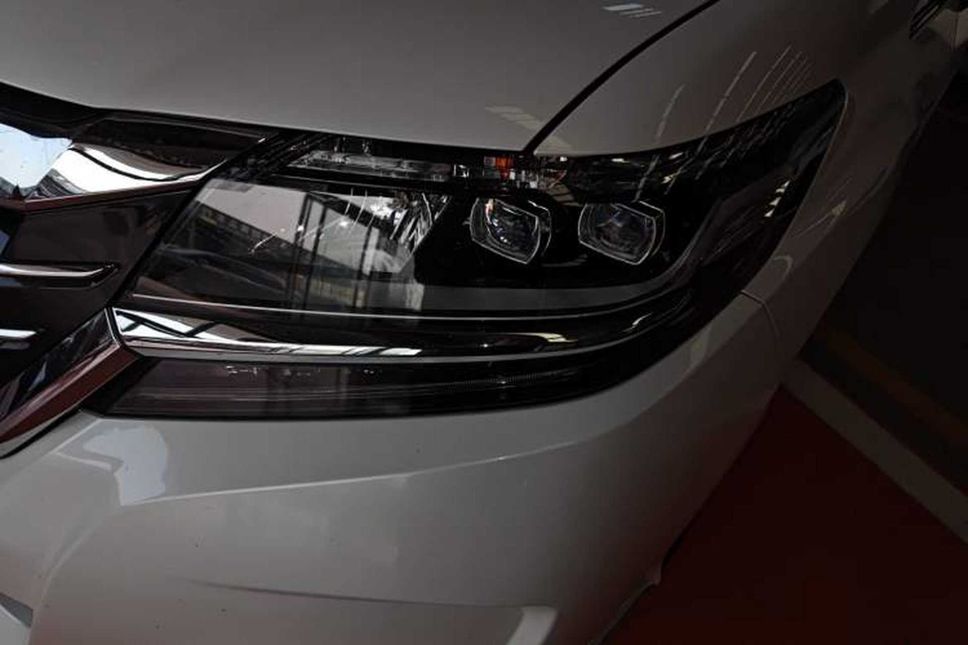 Used Honda Elysion 2016 2.4L Comfort Edition Left Front Headlight