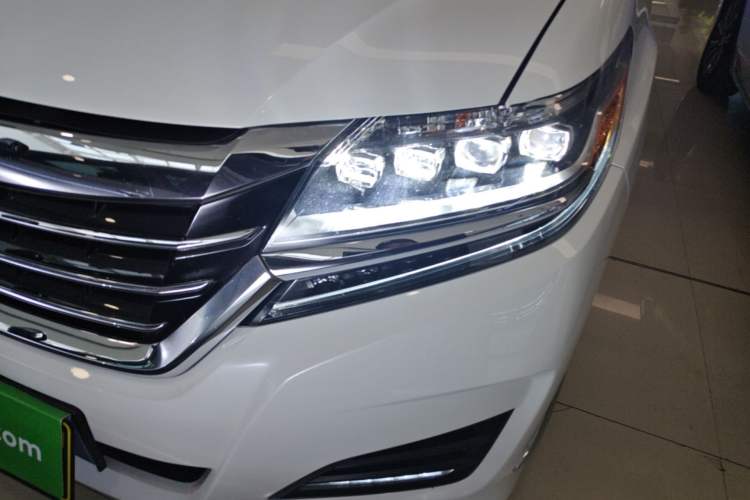 Used Honda Elysion 2016 2.4L Supreme Edition Left Front Headlight