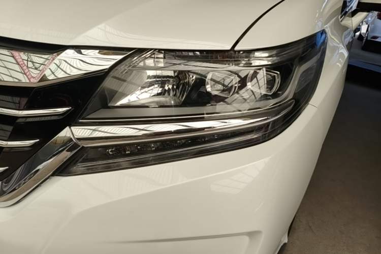 Used Honda Elysion 2016 2.4L Style Edition Left Front Headlight