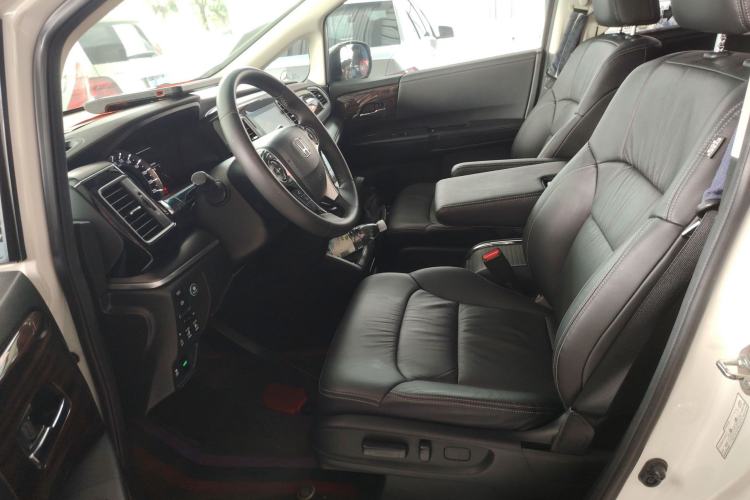 Used Honda Elysion 2016 2.4L Luxury Edition Left Front Seat