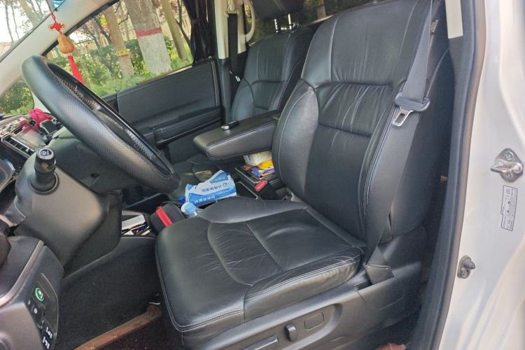 Used Honda Elysion 2016 2.4L Supreme Edition Left Front Seat