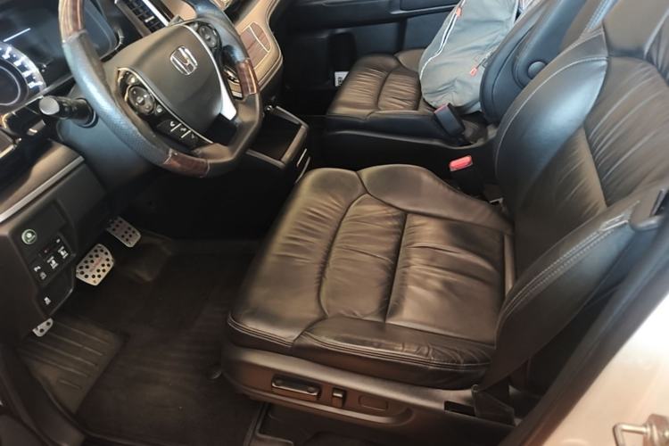 Used Honda Elysion 2016 2.4L Classic Edition Left Front Seat