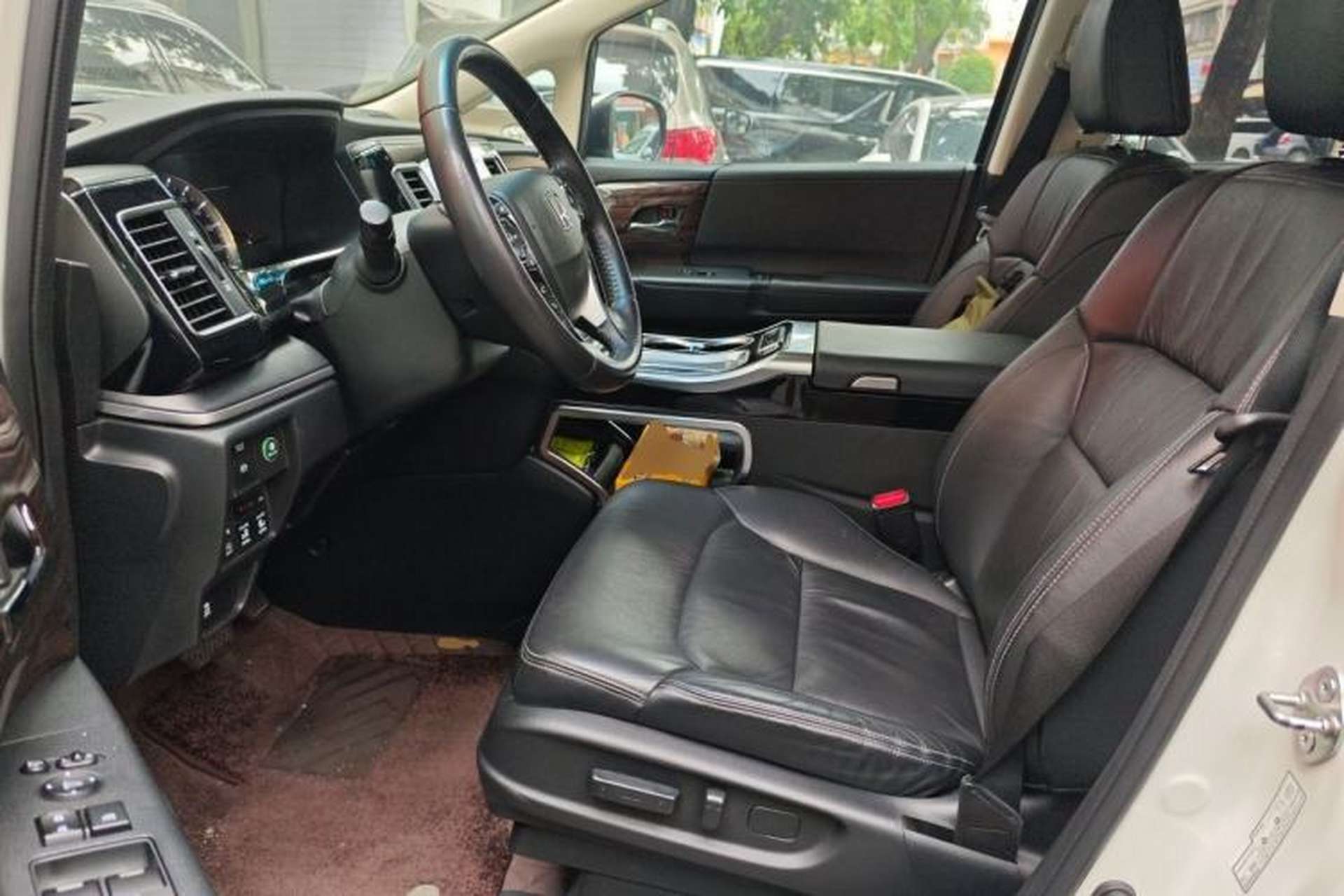 Used Honda Elysion 2016 2.4L Luxury Edition Left Front Seat